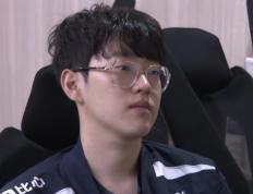 TK体育直播-关于Scout迎来三赛季高光表现，RNG球迷沸腾！的信息