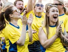 TK体育- 库里巅峰之战全场回放 