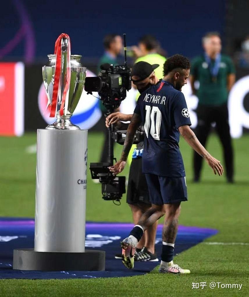 TK体育-蒂姆连续二十场比赛得分超过回归赛场，拜仁挑战极限！的简单介绍