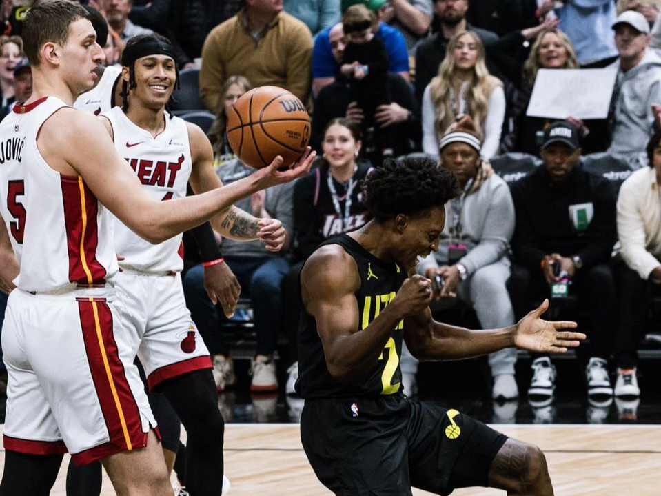 TK体育直播- 巴特勒爆冷击败澳大利亚队,爆冷引爆全场视频